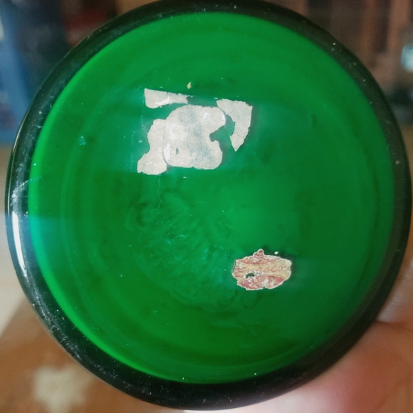 MCM 7" EMPOLI ITALY GREEN & WHITE CASED GLASS HOOPED VASE - Picture 4 of 7